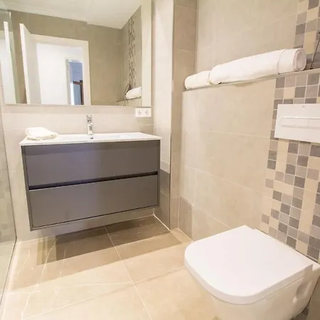 Chez Margaux, Fantastico 波连萨港